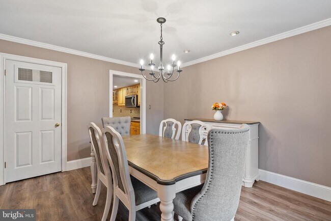 Foto del edificio - 226 Farleigh Ct