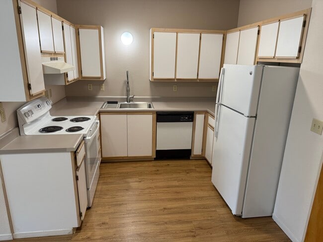 Kitchen - Rose City Center Apartments - 55 and Over