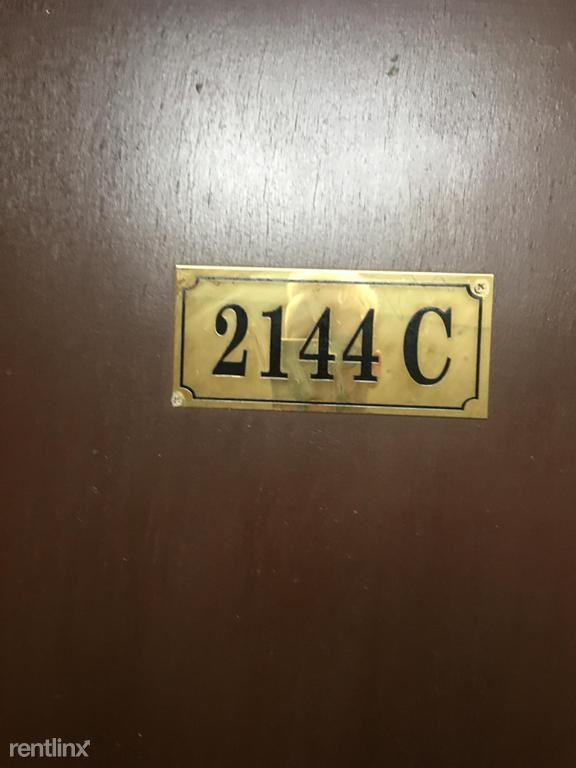 Foto del edificio - 2144 Rockwell Ave
