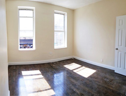 Primary Photo - 469 Wilson Ave
