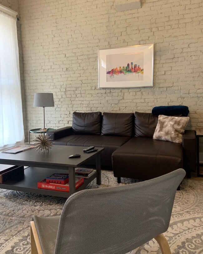 living room - 109 S Spring St