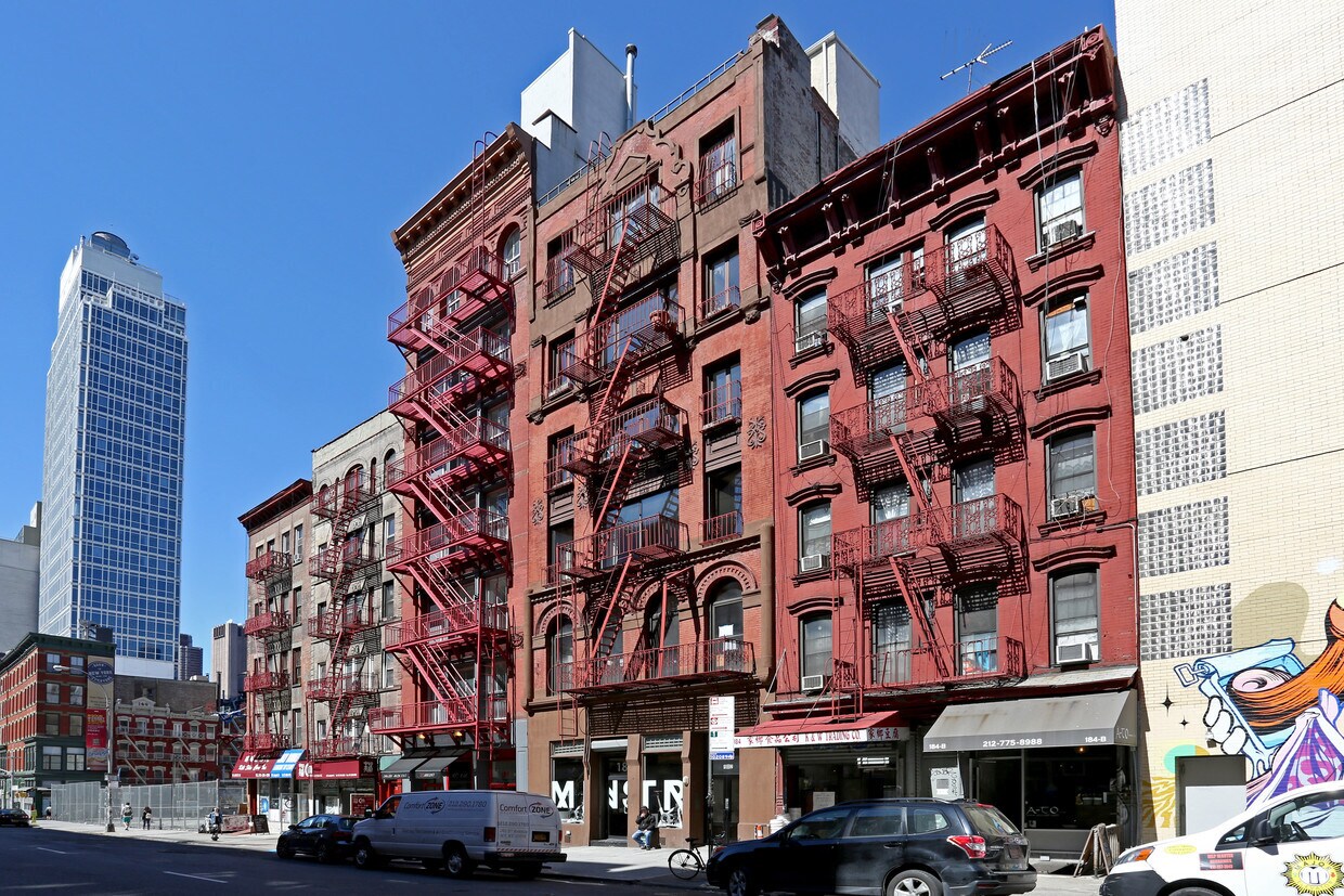 Primary Photo - 182 Lafayette St