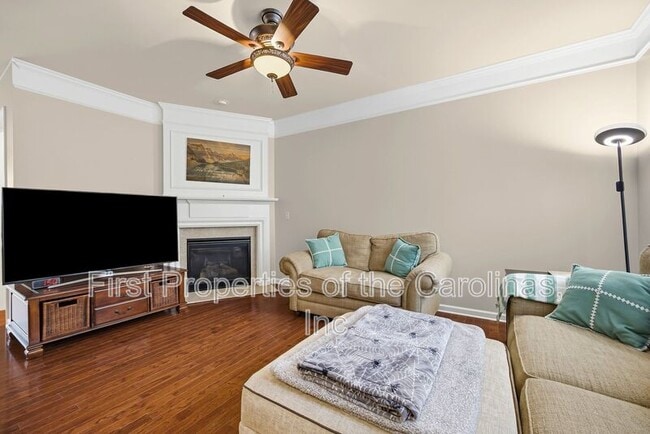 Foto del edificio - 1120 Drayton Ct