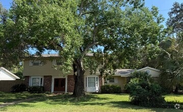 Building Photo - 905 Poinciana Dr