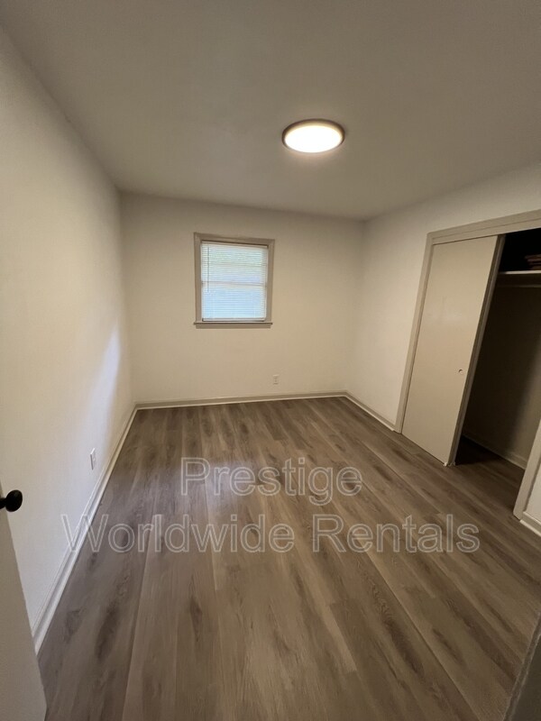 Foto del edificio - 2104 Wellborn Dr