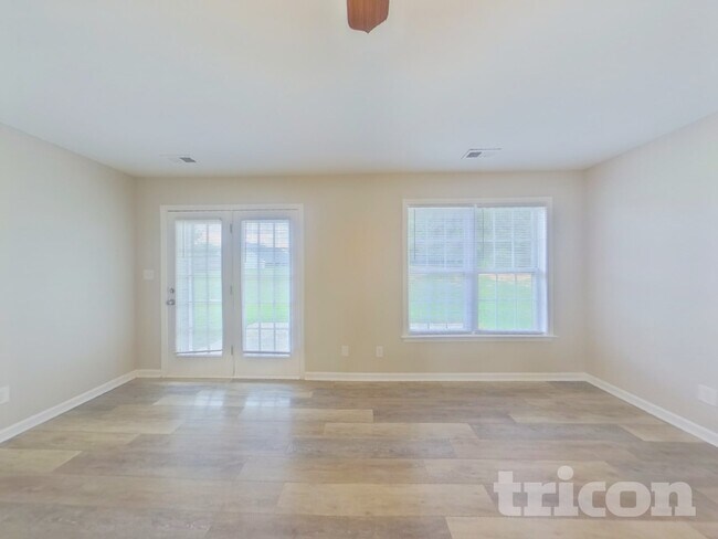 Building Photo - 105 Arden Ct