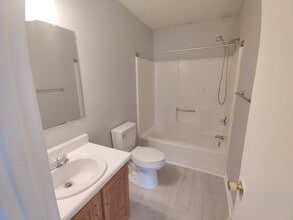 Building Photo - 36 Ferguson Dr