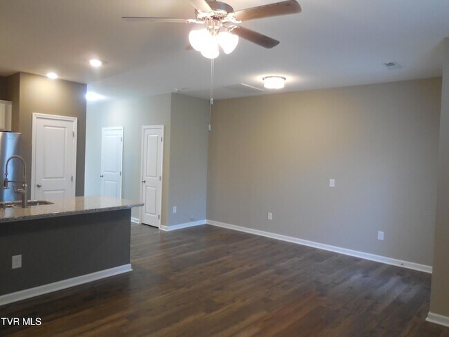 Building Photo - 70 Moon Rock Ct