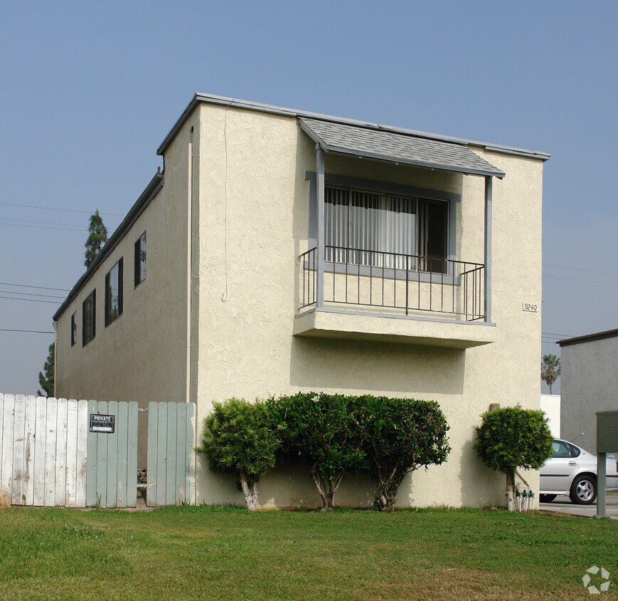 Foto del edificio - 9240 Wheeler Ct