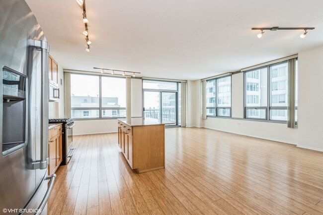 Foto del edificio - 701 S Wells St