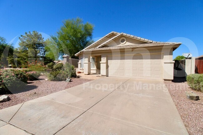 Foto del edificio - 3890 E Tremaine Ave