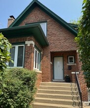 Building Photo - 1839 Darrow Ave