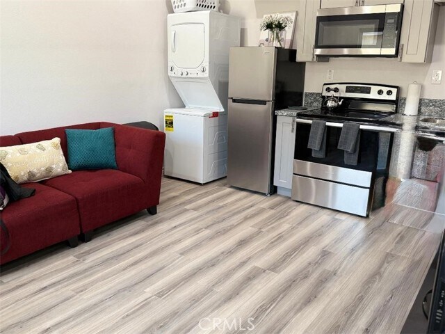 Foto del edificio - 1901 N Grape Ave