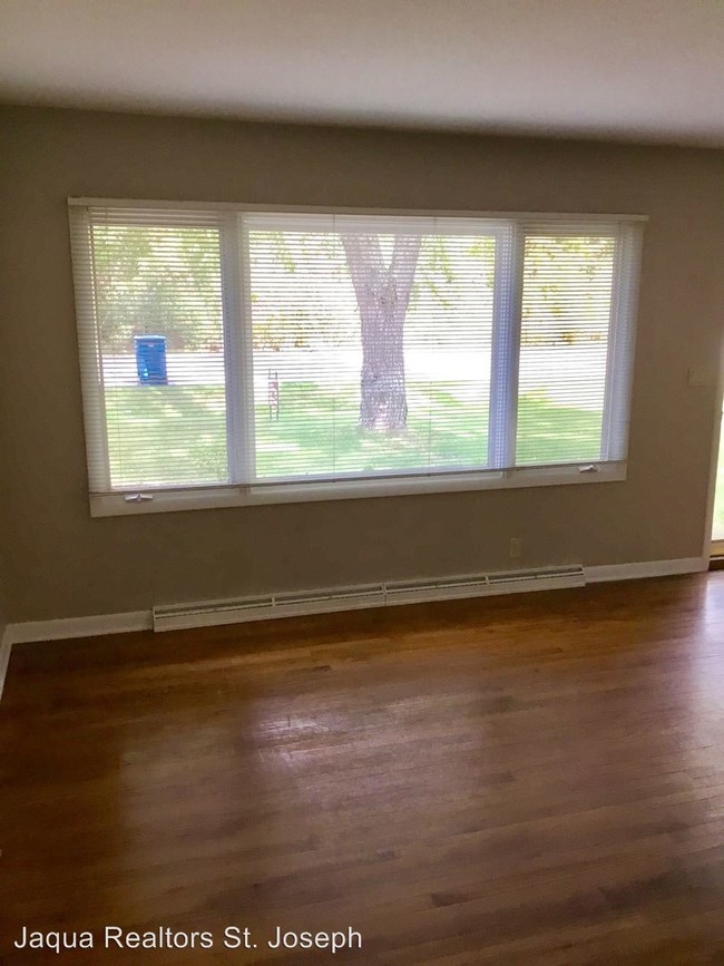 Foto del edificio - 1162 Maiden Ln