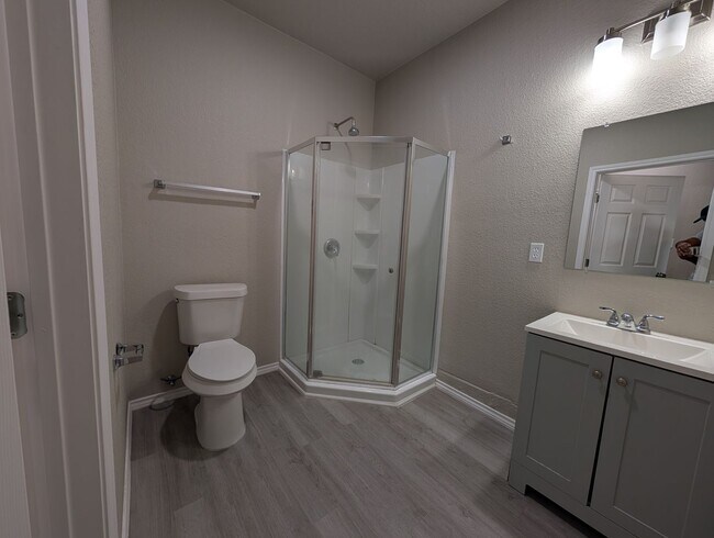 Foto del edificio - 885/887 Sagewood trl