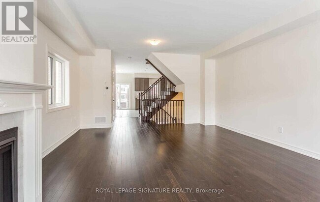 Building Photo - 3851 Tufgar Cres