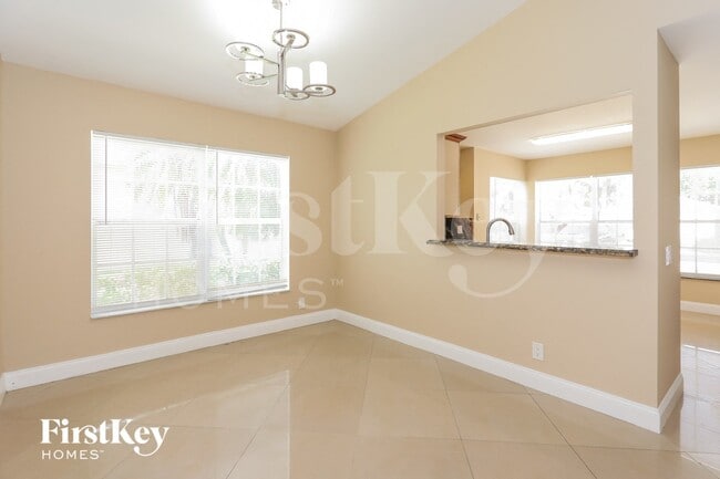 Building Photo - 6193 Lansdowne Cir