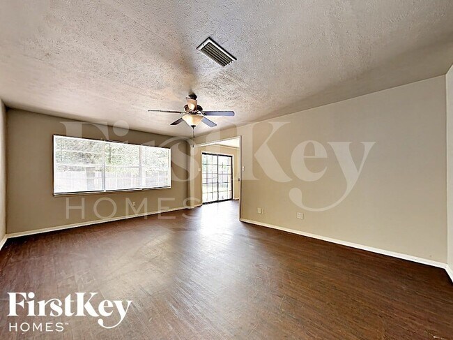 Building Photo - 430 Kelly Ct