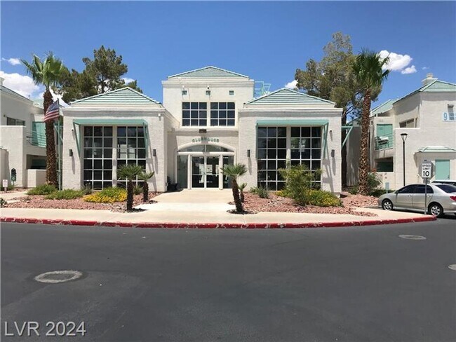 Foto del edificio - 7100 W Pirates Cove Rd