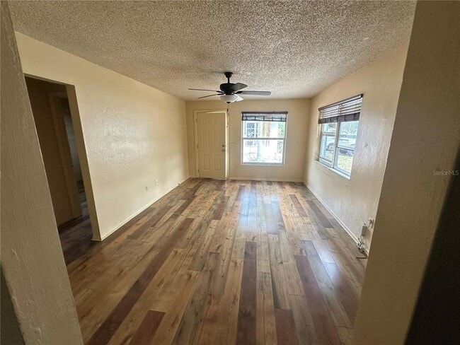 Foto del edificio - 610 14th Ave NW