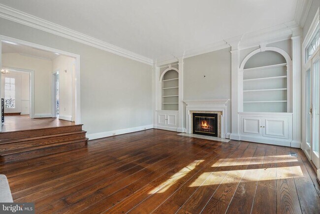 Foto del edificio - 2708 Unicorn Ln NW