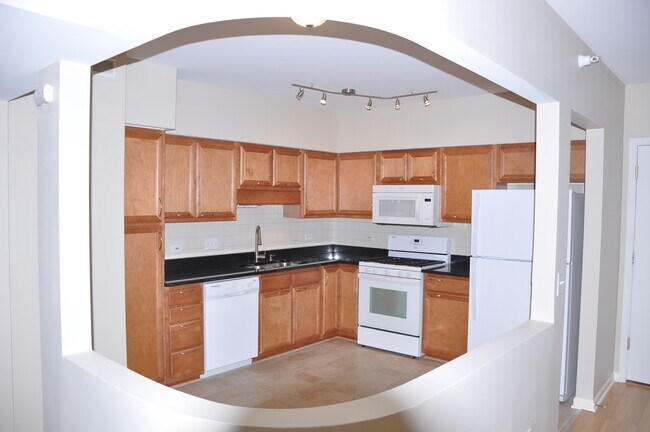 Foto del edificio - 770 Pearson St