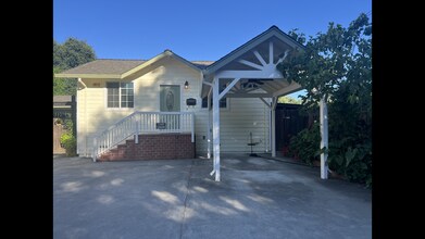 Building Photo - 97 Remmel St