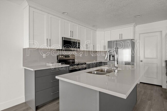 Building Photo - 6541 S Aspen Ln