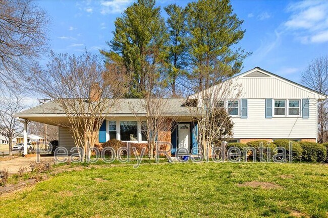 Building Photo - 8016 Gosport Ln