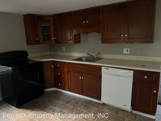 Building Photo - 2 br, 1 bath House - 333 Newburg Rpad
