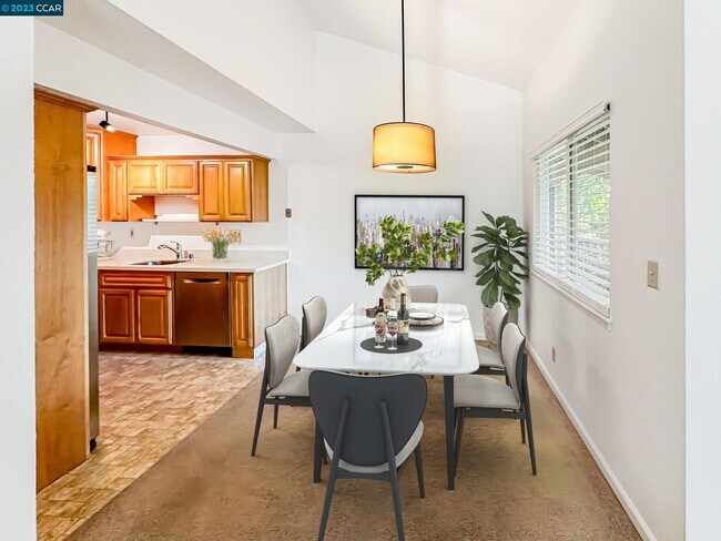 Foto del edificio - 5455 Kirkwood Dr