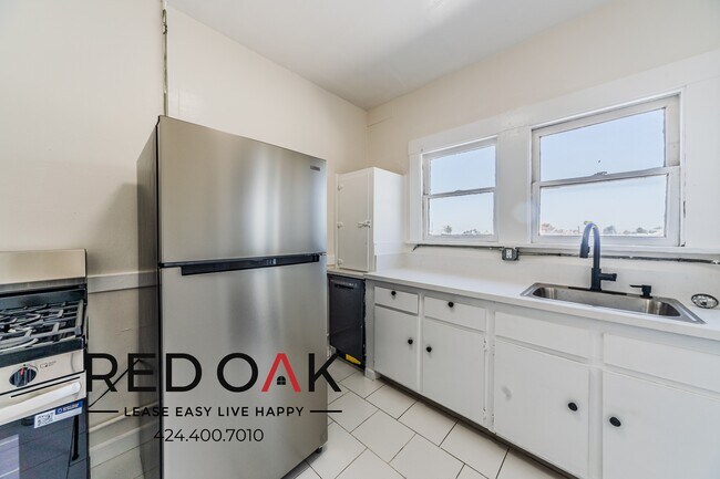 Foto del edificio - 1026 W 22nd St