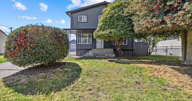 Photo - Remodeled 5BR Vintage Gem in Prime West Seattle House