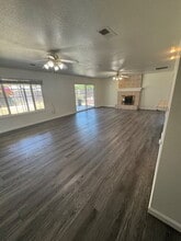 Building Photo - 557 W Donna Dr