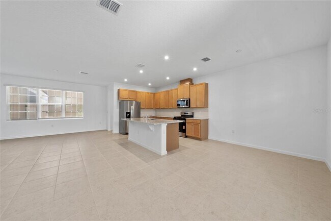 Foto del edificio - 2408 Celebration Blvd