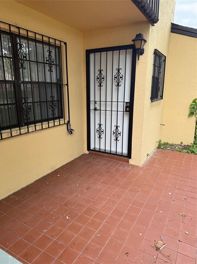 Building Photo - 6651 SW 137th Ct