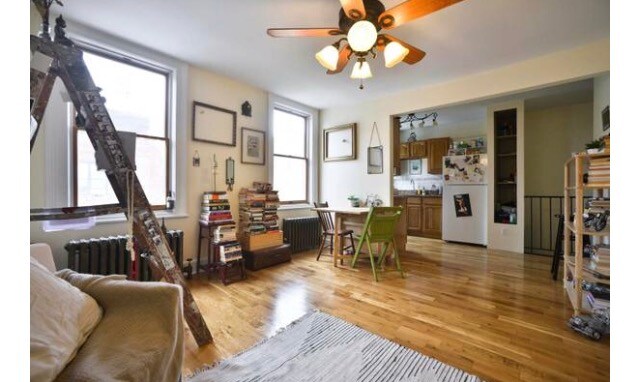 Foto principal - 124 8th St