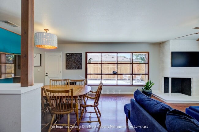 Building Photo - Great Tahoe Park home, 3 bedroom with 1 ba...