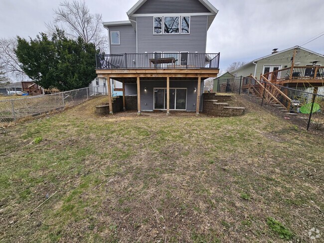 Building Photo - 3134 Hermina St