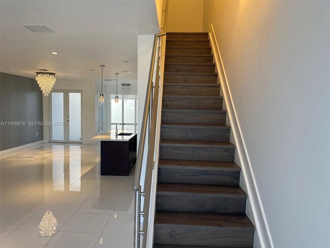 Foto del edificio - 6430 NW 104th Path