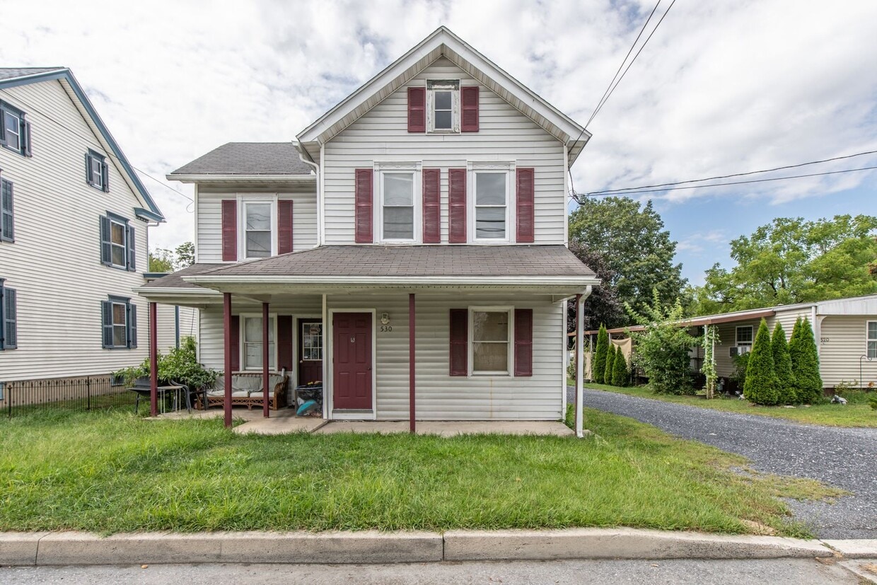 Primary Photo - 520-530 Washington St