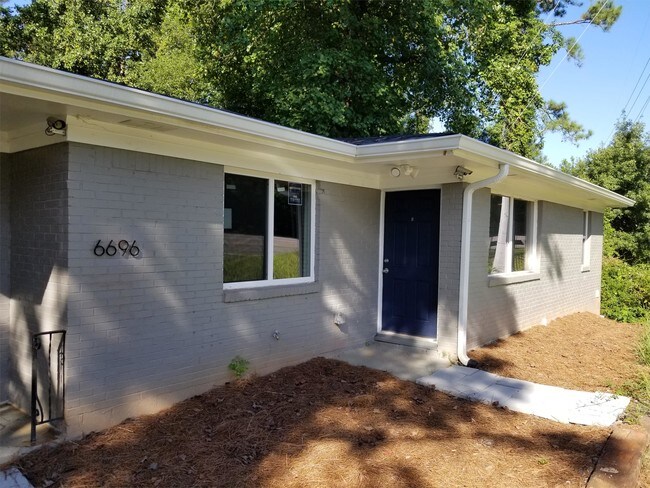 Foto del edificio - 6696 Mableton Pkwy SE