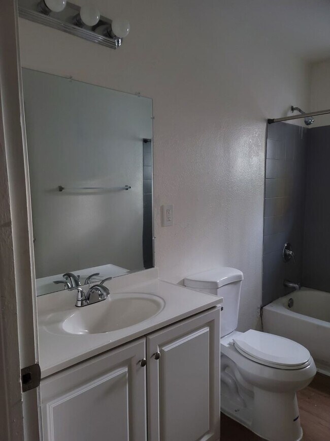 Foto del edificio - 227 E. 78th St