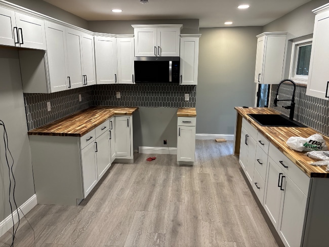 Foto del edificio - 3772 Zind Ln