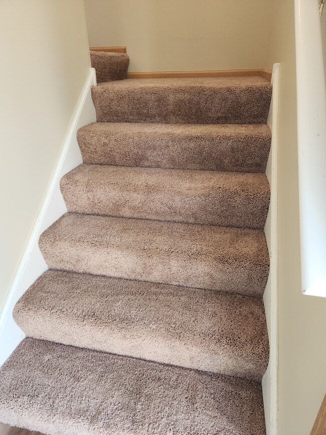 Building Photo - 1819 Silverstone Dr