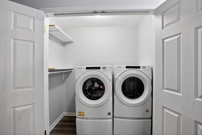 Building Photo - 40077 Big Chestnut Rd