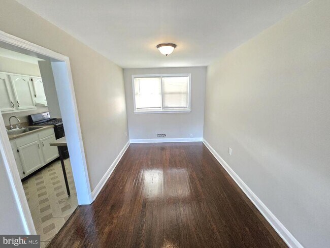Foto del edificio - 4733 Homesdale Ave