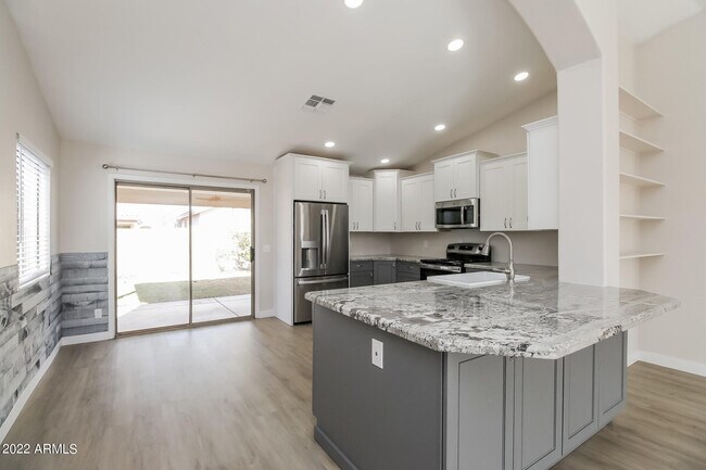 Foto del edificio - 2342 E Nunneley Ct