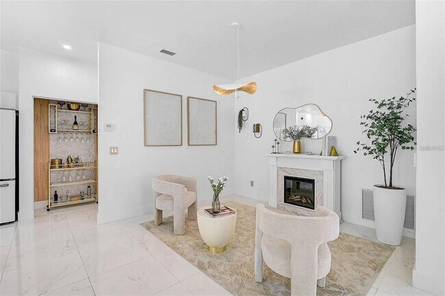 Foto del edificio - 4146 Westbourne Cir