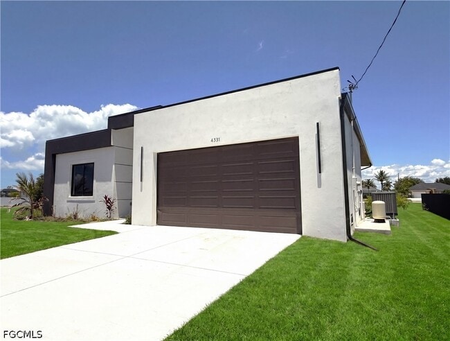 Building Photo - 4331 NW 31st Terrace